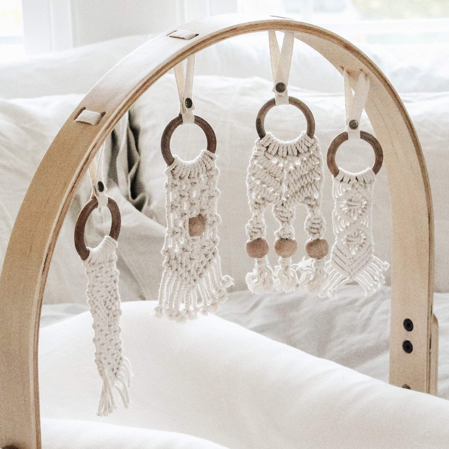 Baby play gym | macrame - natural Finn + Emma