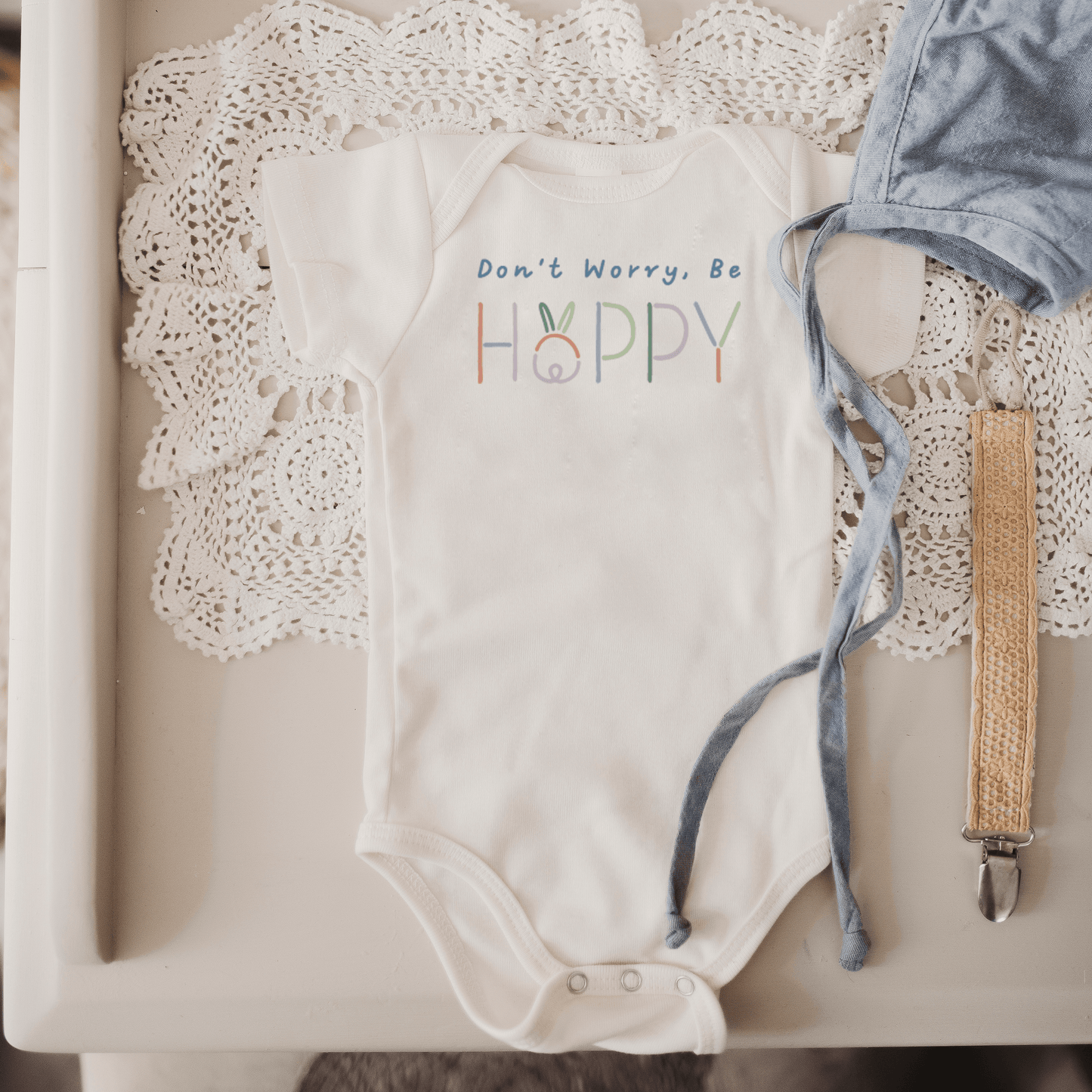 Baby graphic bodysuit | don't worry be hoppy finn + emma