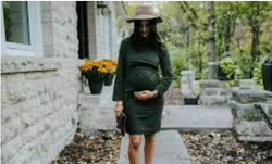 7 Fashionable Maternity Outfits In 2023