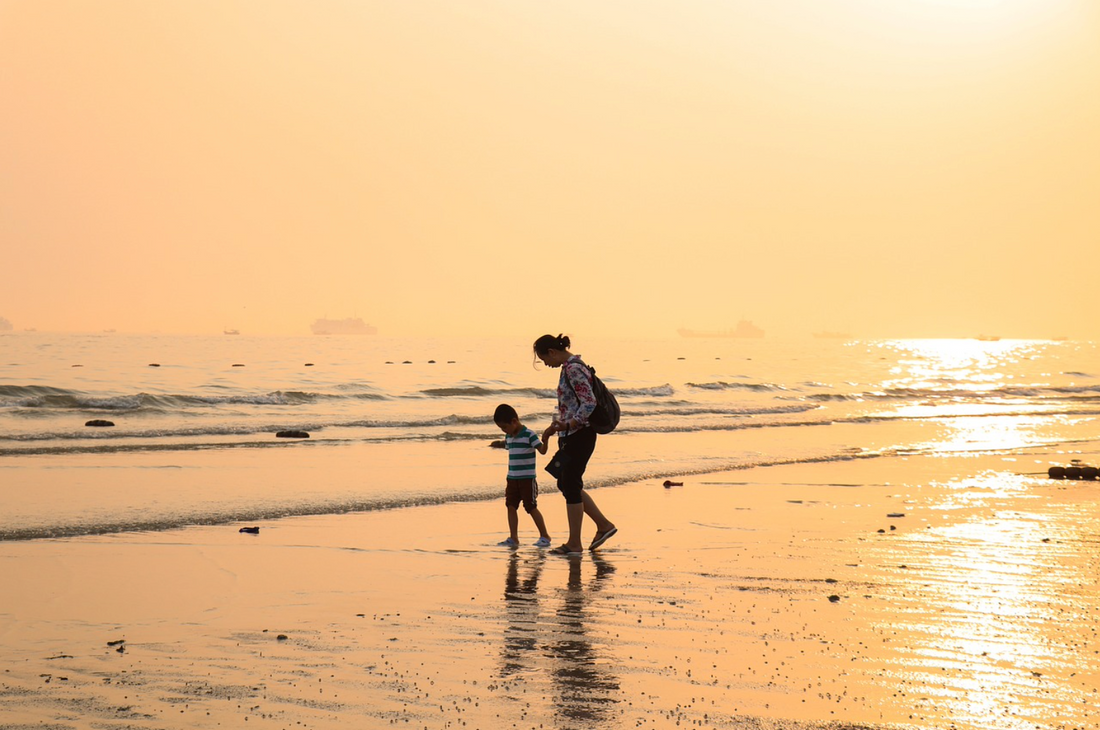Navigating Parenthood Solo: Tips and Insights for Single Parents