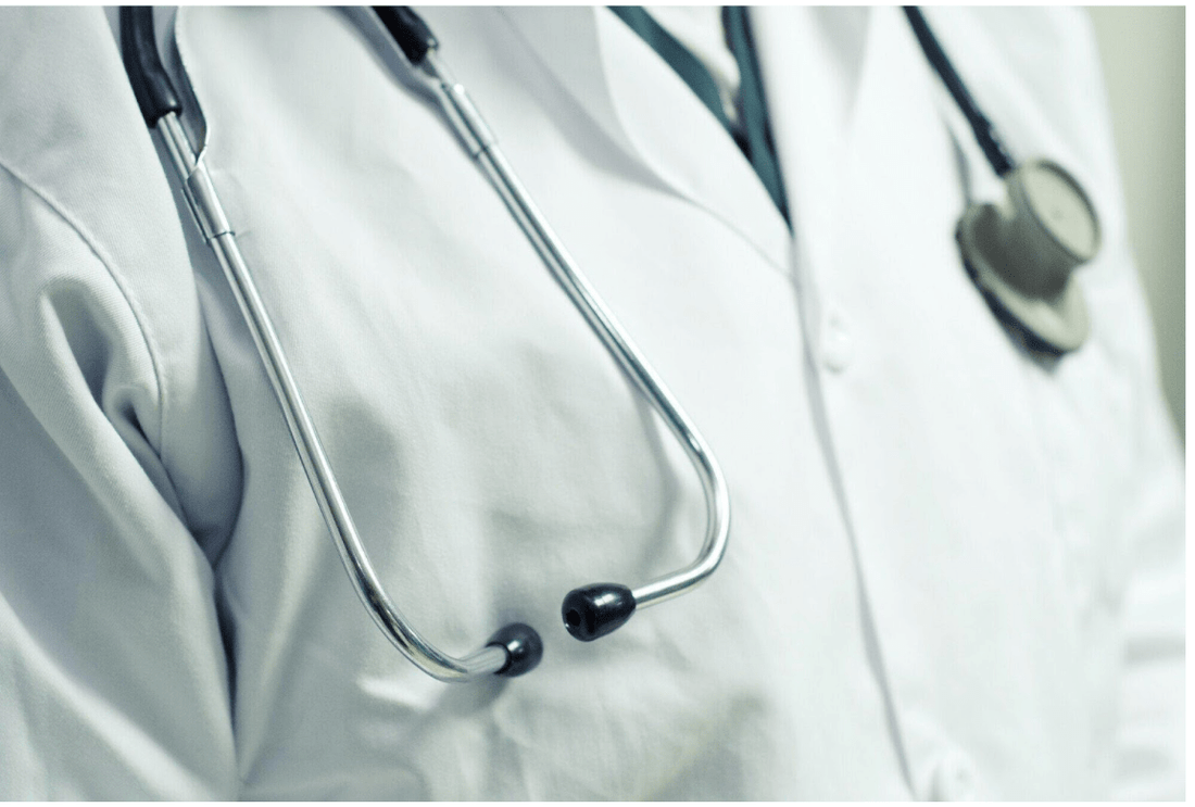 Choosing the Right Plastic Surgeon: Credentials, Experience, and What Patients Should Look For