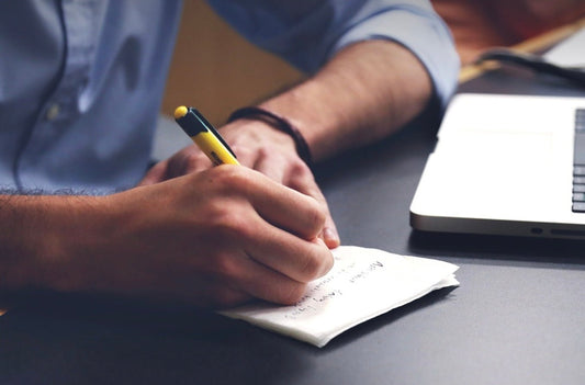 Scholarships and Grants for Student Parents: Essay Samples, Funding Options, and Application Advice