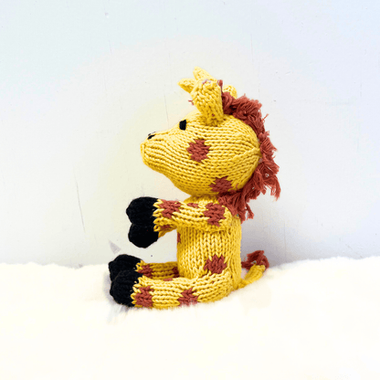 Baby Knit Buddy  | Jerry the Giraffe finn + emma