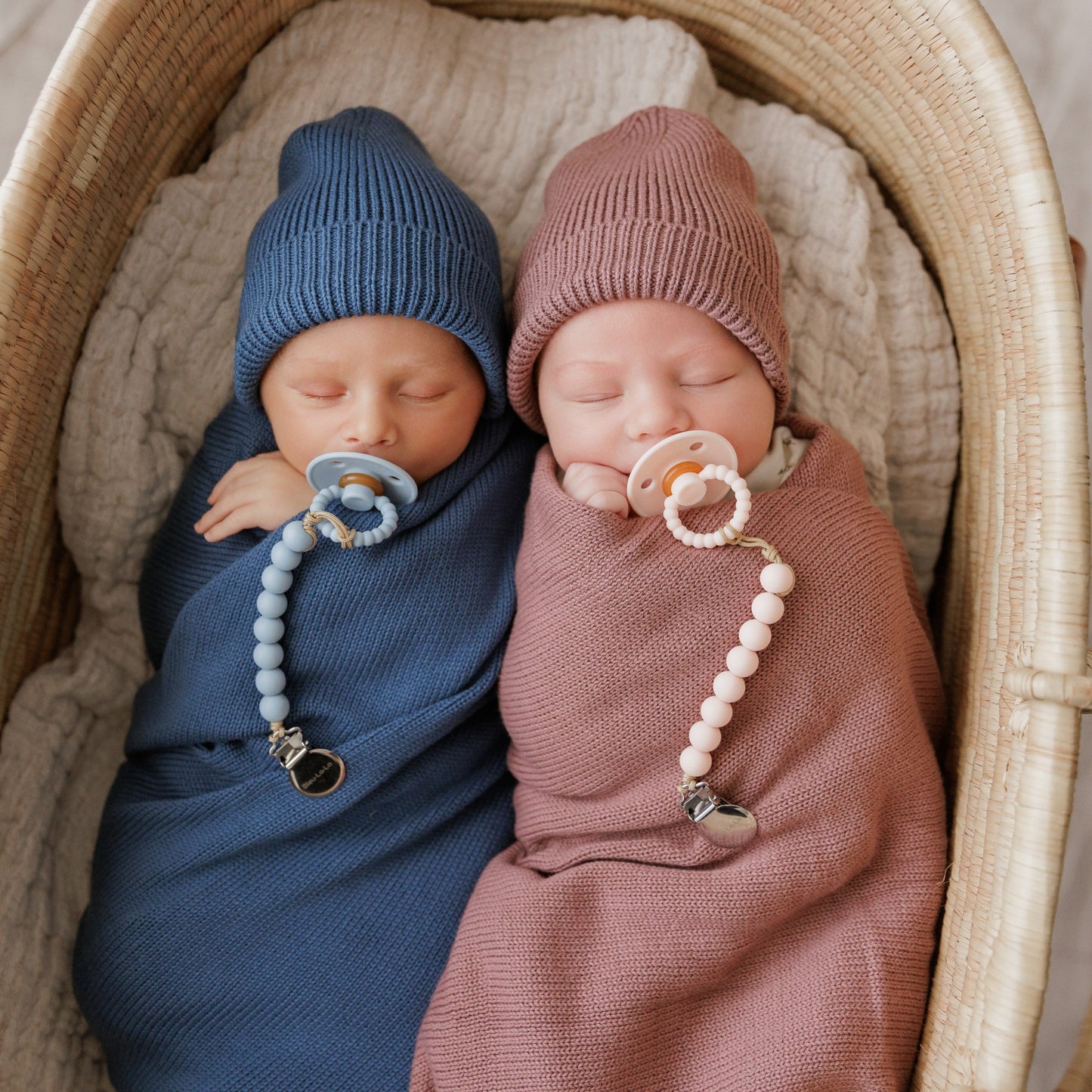 Baby Luxe Collection 100% Organic Cotton Luxury Knit Baby Blanket + Hat Set with Gift Box Bleu La La