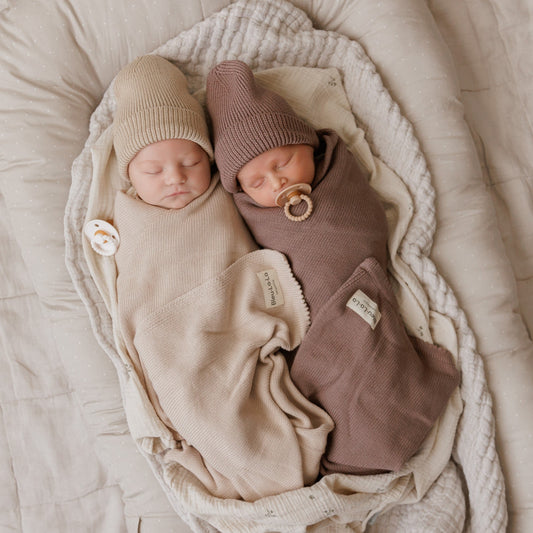 Baby Luxe Collection 100% Organic Cotton Luxury Knit Baby Blanket + Hat Set with Gift Box Bleu La La