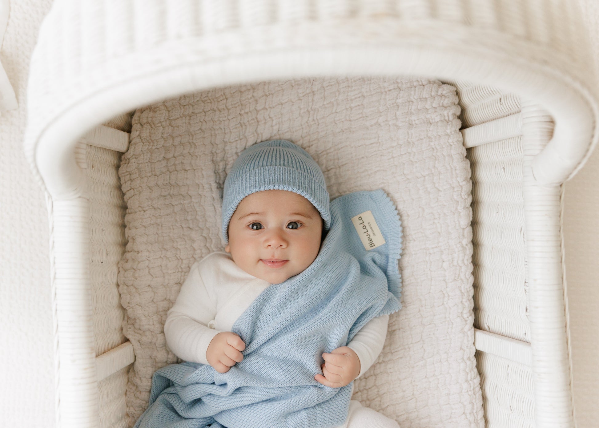 Baby Luxe Collection 100% Organic Cotton Luxury Knit Baby Blanket + Hat Set with Gift Box Bleu La La