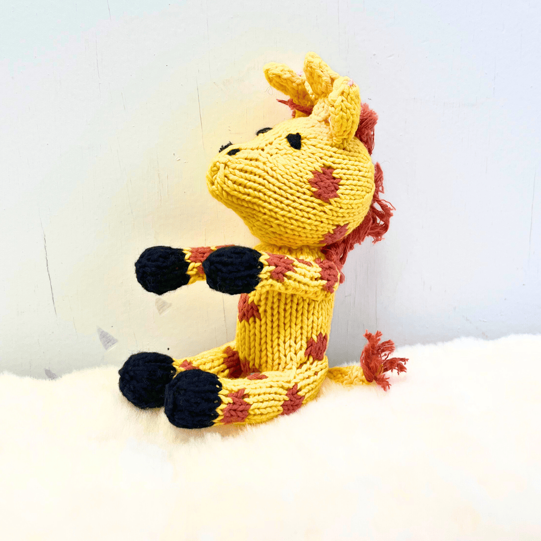 Baby Knit Buddy  | Jerry the Giraffe finn + emma