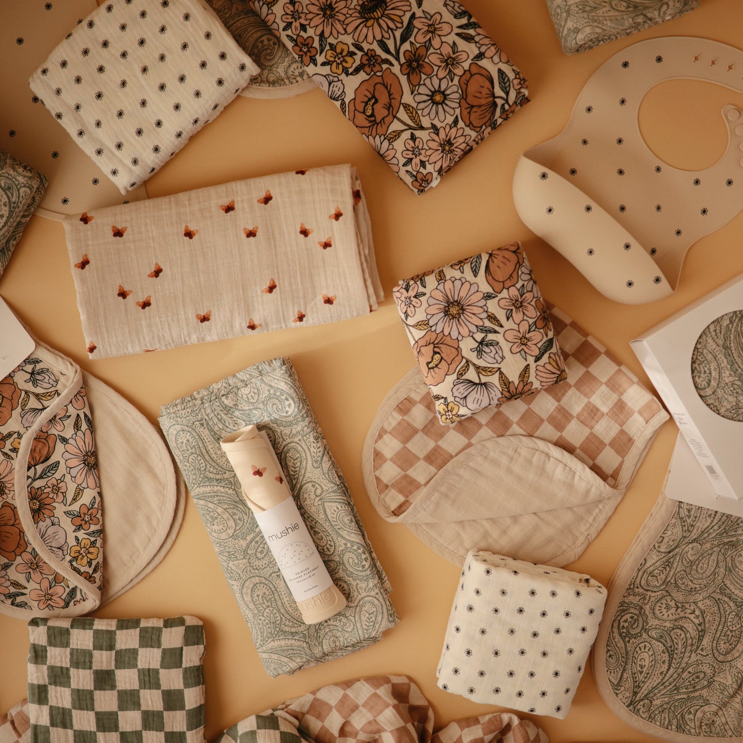 Baby Organic Cotton Muslin Burp Cloth 2-Pack Mushie