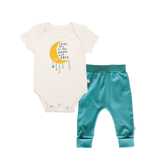 Baby gift set | moon and back finn + emma